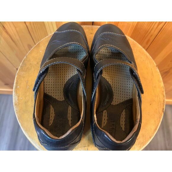 Born Womens Brown Leather Mary Jane Shoe Hook Loop Closure Size 8 - Picture 5 of 12